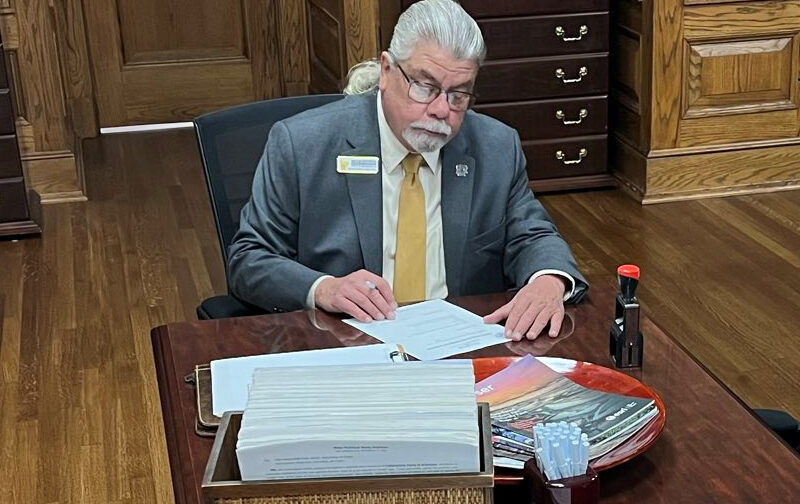 Libertarian Party Submits Petitions to Become A “New Political Party” . . . Again